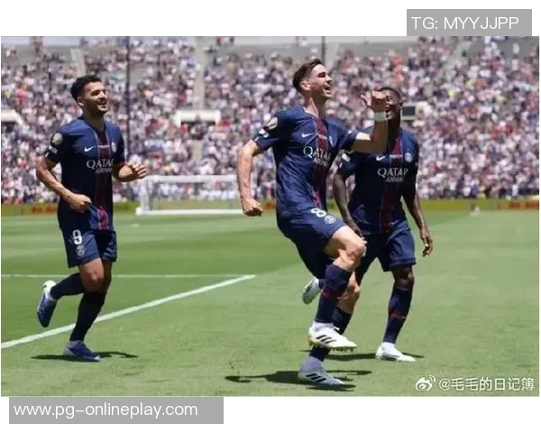 巴黎圣日耳曼友谊赛大胜马竞全场沸腾瞬间回顾与分析