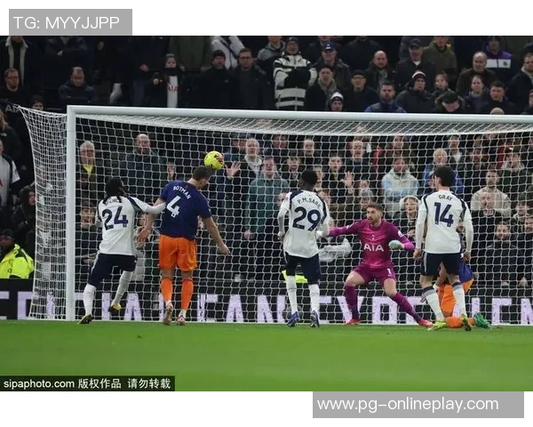 莱比锡逆转热刺友谊赛精彩集锦四球大战引发全场热烈反响